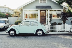 house-car-vintage-old